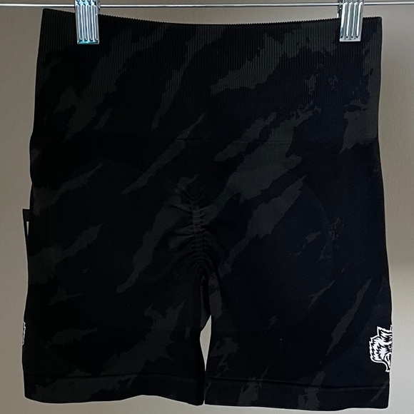 NWT Darc Sport Seamless Short Black Camo (Size S) - Picture 4 of 8